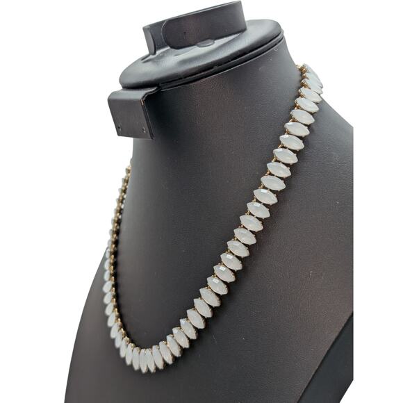 Vintage Marquis Opalish Crystal Rhinestone Gold Tone 17"-20" Necklace - Picture 2 of 6